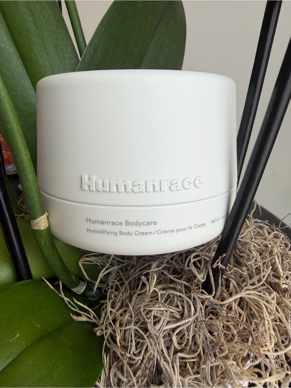 Hydrating Body Cream — White - Picture 3 of 4